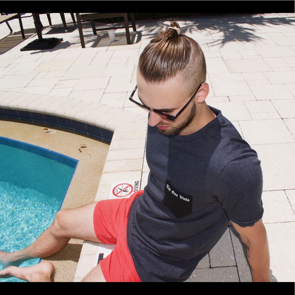 Small Details Pocket Tee–Obsidian Black/Anthracite